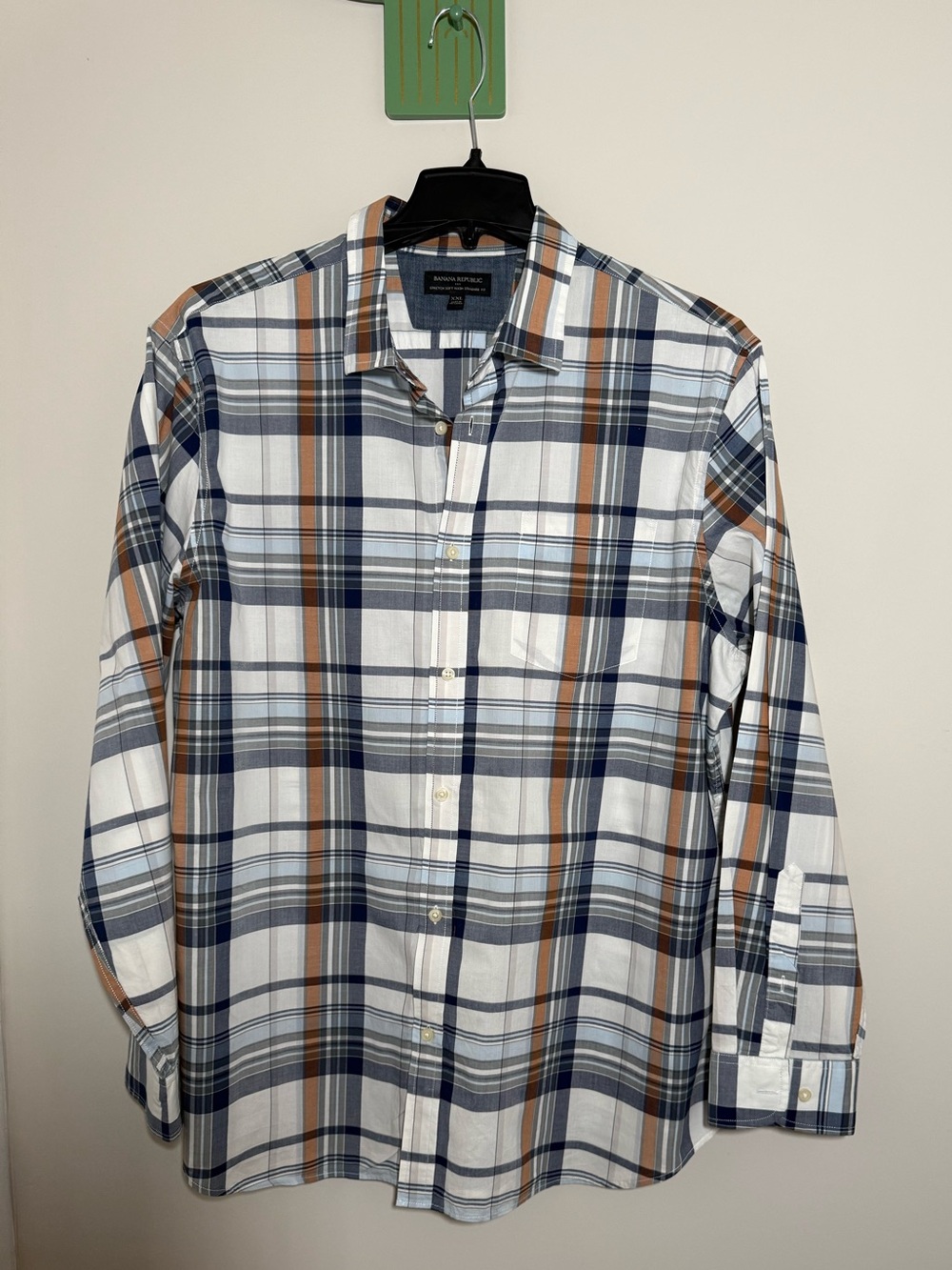 Banana Republic White, Blue & Brown Plaid Button-Down Shirt